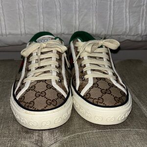 Gucci Beige and Green Sneakers